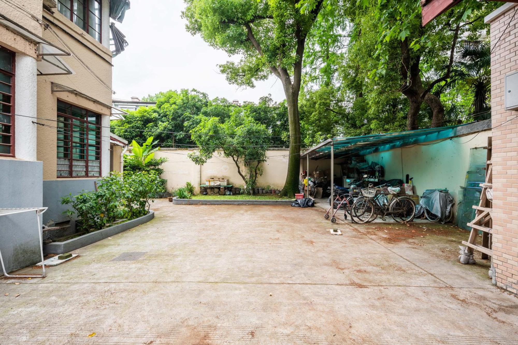 One Night Maoming Road Branch Hotel